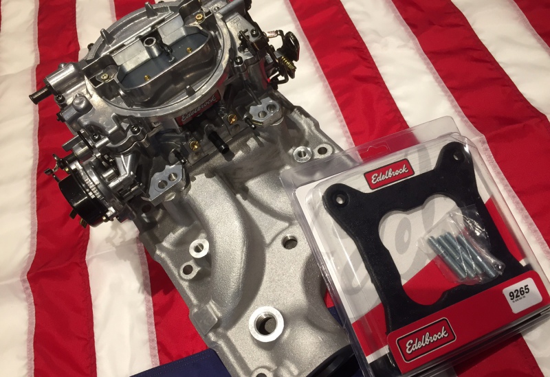Carburateur et Admission pour Ford Mustang avec PONYCLASSIC.COM