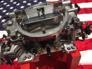 www.ponyclassic.com Carburateur Edelbrock/Holley